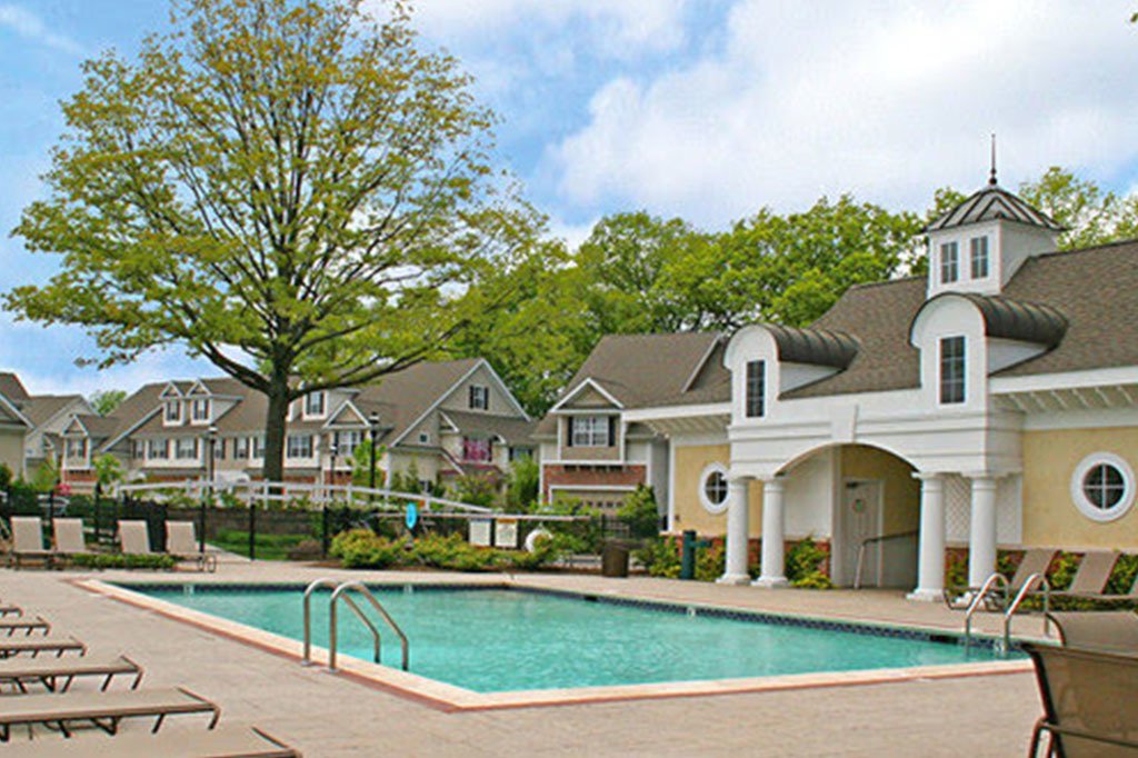 Quaker Green Condominiums I&G Investors