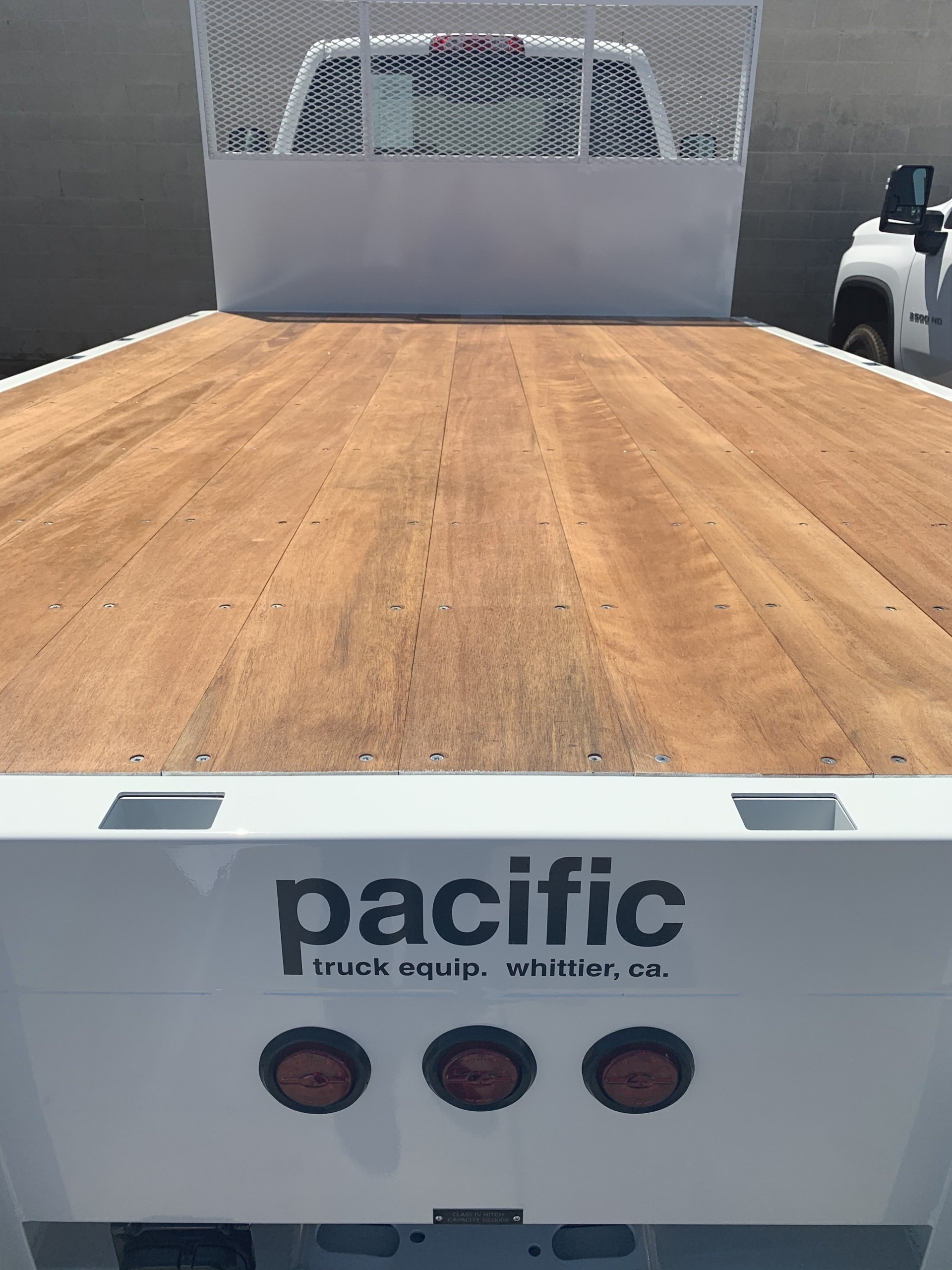 Parts Whittier, CA Pacific Truck Equipment