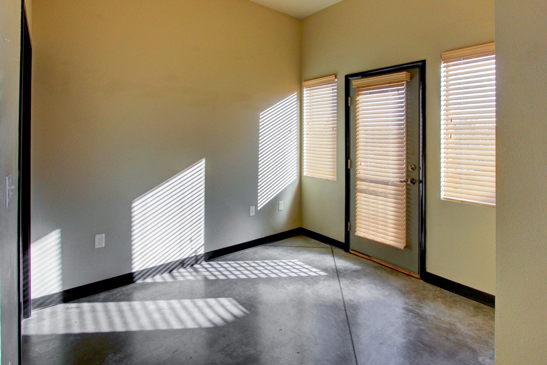 WESTPARK APARTMENTS Campus Properties 4 Lease