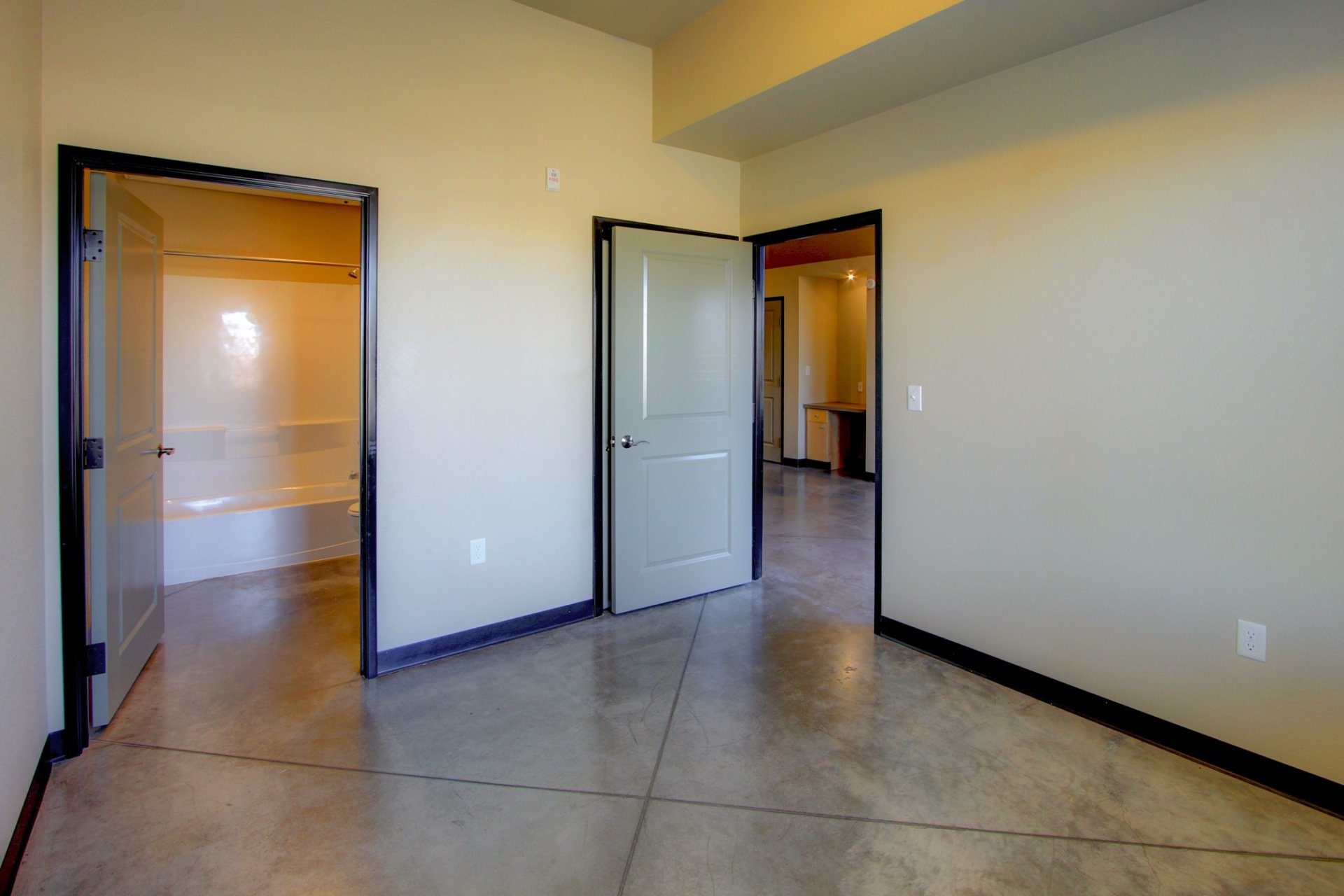 WESTPARK APARTMENTS Campus Properties 4 Lease