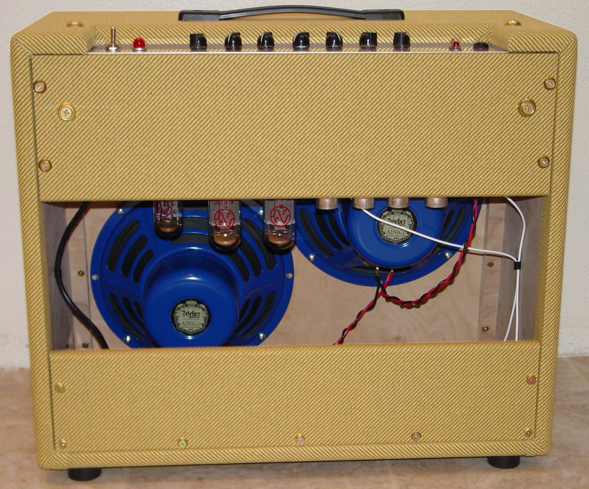 Amplifier Images