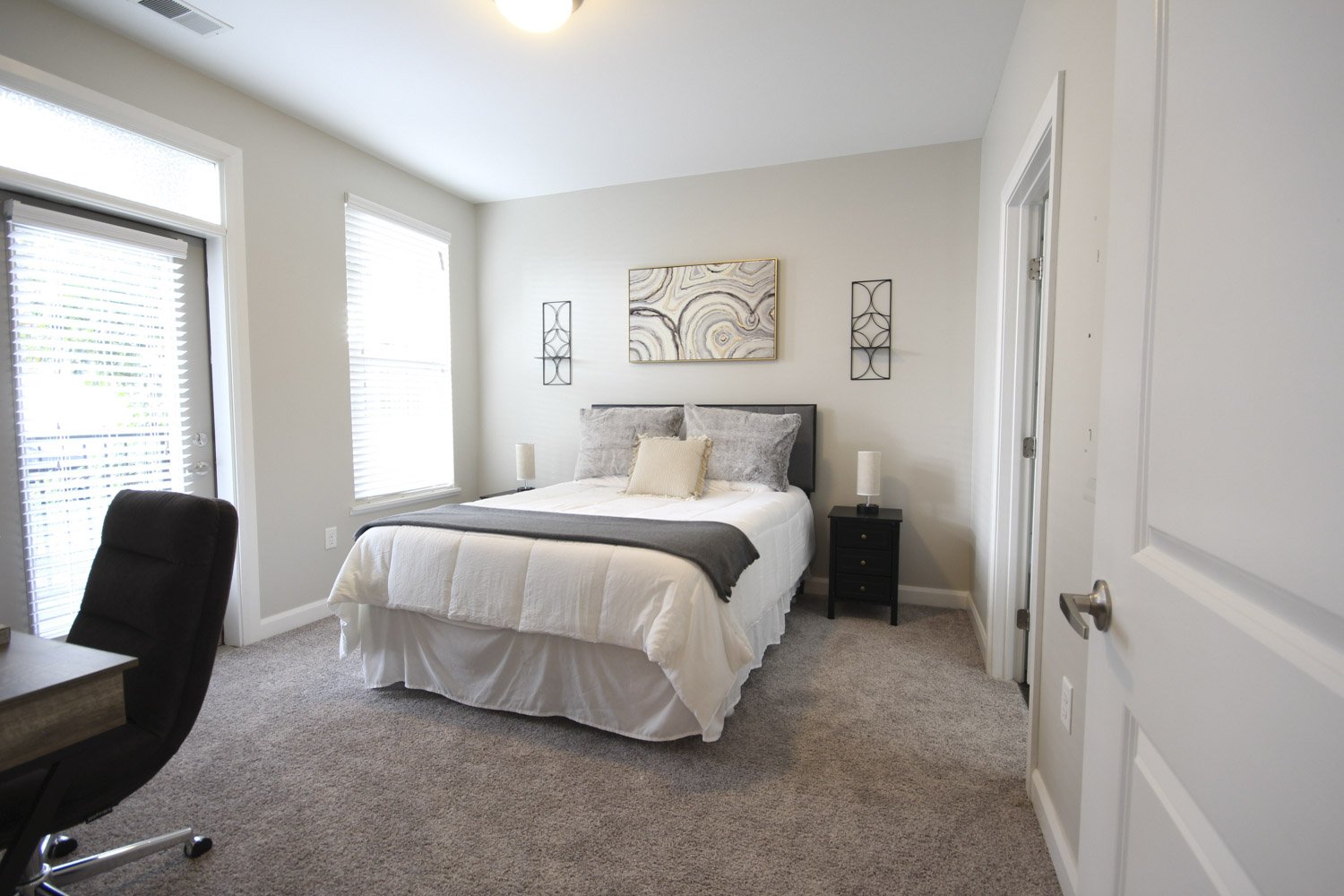 Photo Gallery Apartments on Edgehill, Columbus, OH