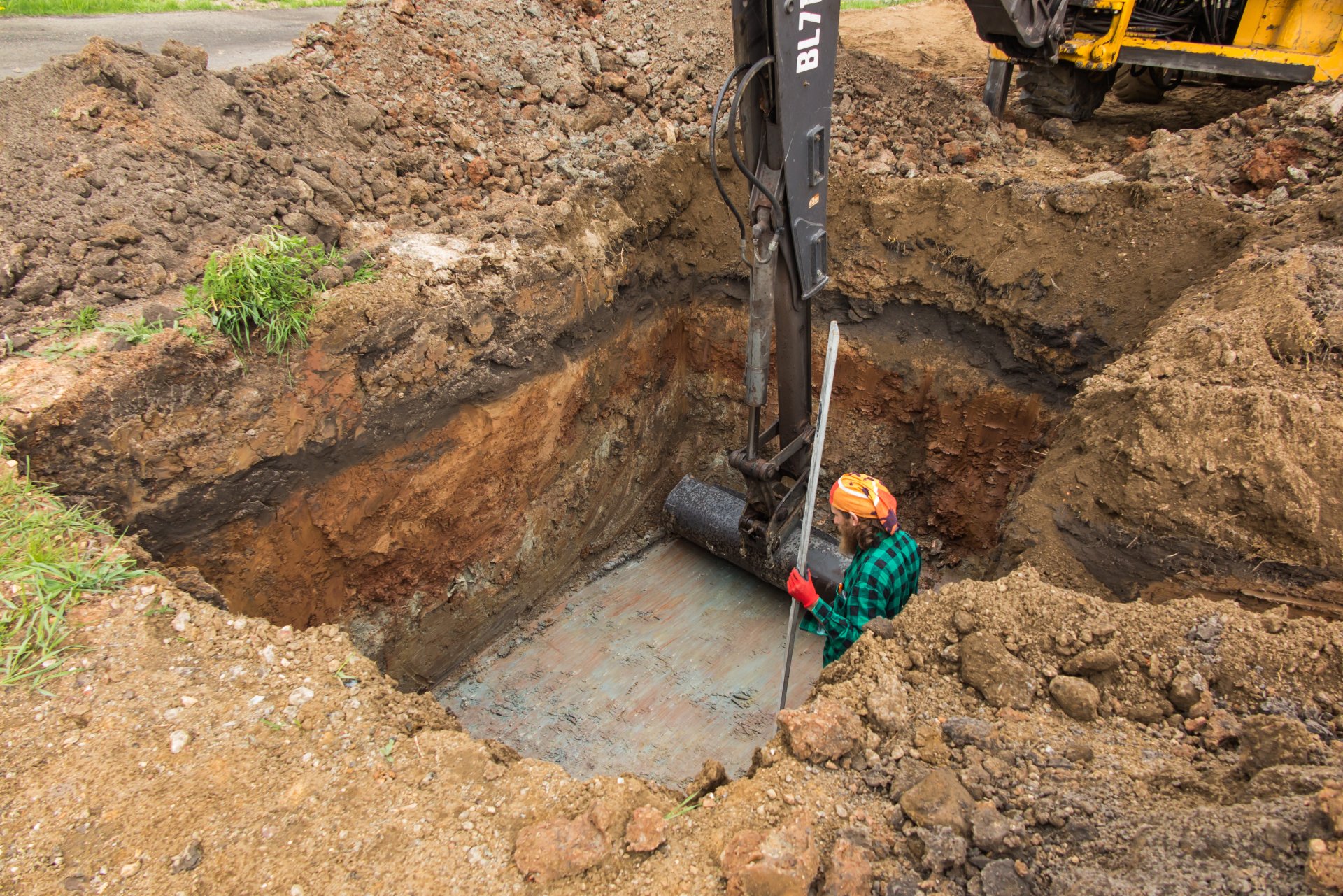 Expert Septic Tank Services | R & R Backhoe, Dothan, AL