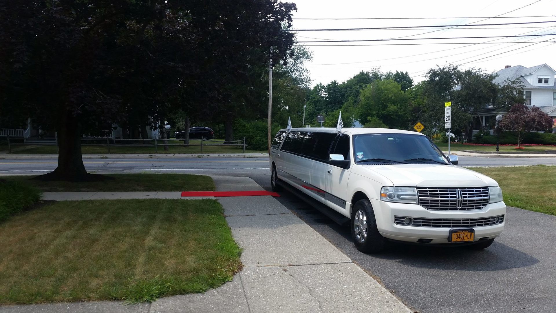 A Hudson Valley Limousine Limo Rental Circleville, NY