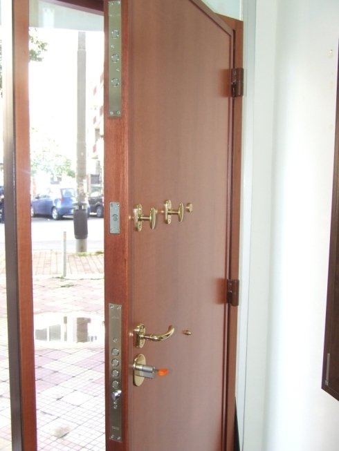 porte blindate palermo - porte blindate per tutte le esigenze di sicurezza ed in qualsiasi misura (standard e fuori standard)-- piccoli arredi in legno grezzi e finiti -. porte blindate palermo - porte blindate per tutte le esigenze di sicurezza ed in qualsiasi misura (standard e fuori standard)-- piccoli arredi in legno grezzi e finiti -.