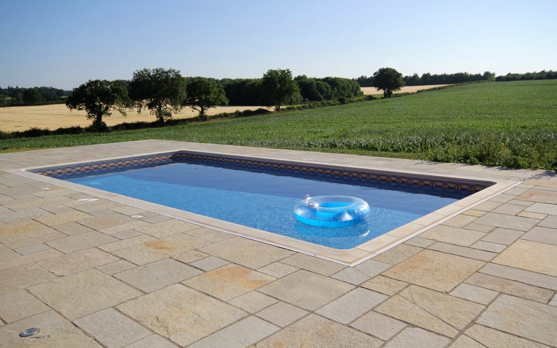Newson Swimming Pools Norwich, Norfolk Pools & Hot Tubs