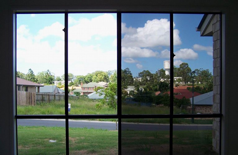 glass-tinted-window glass-tinted-window