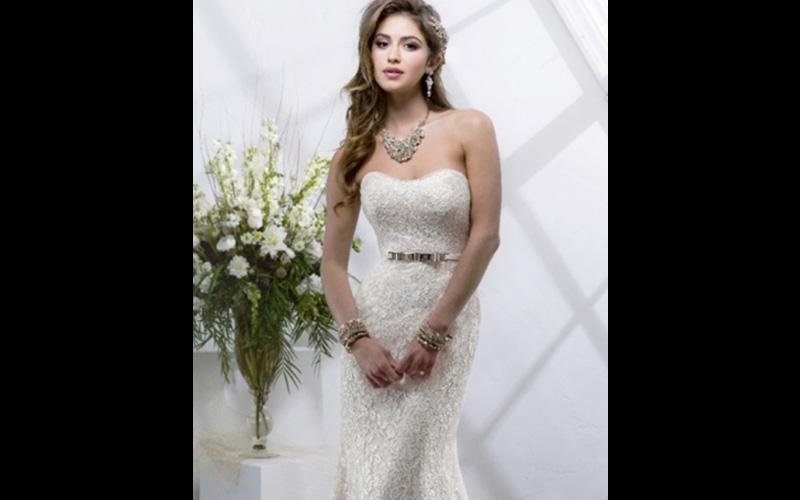 Abiti da sposa su misura - Arezzo - Atelier della Sposa