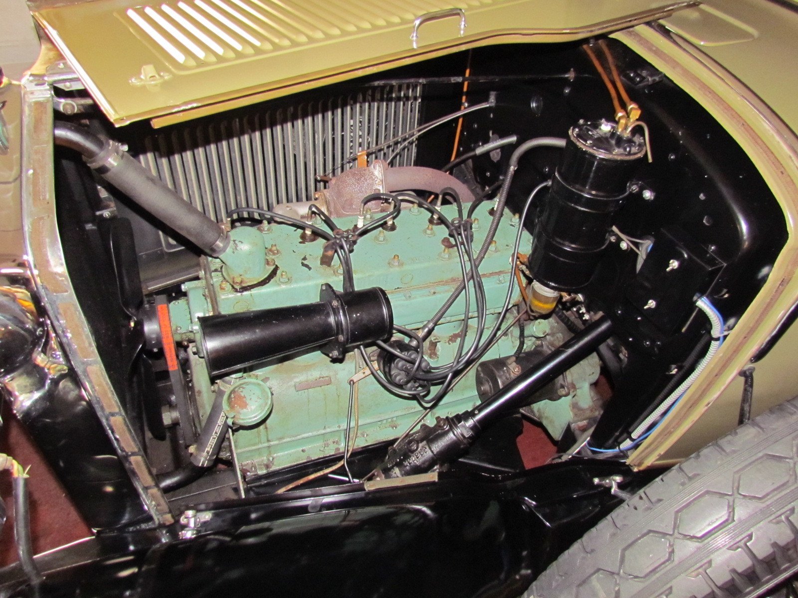 1928 Hupmobile coupe