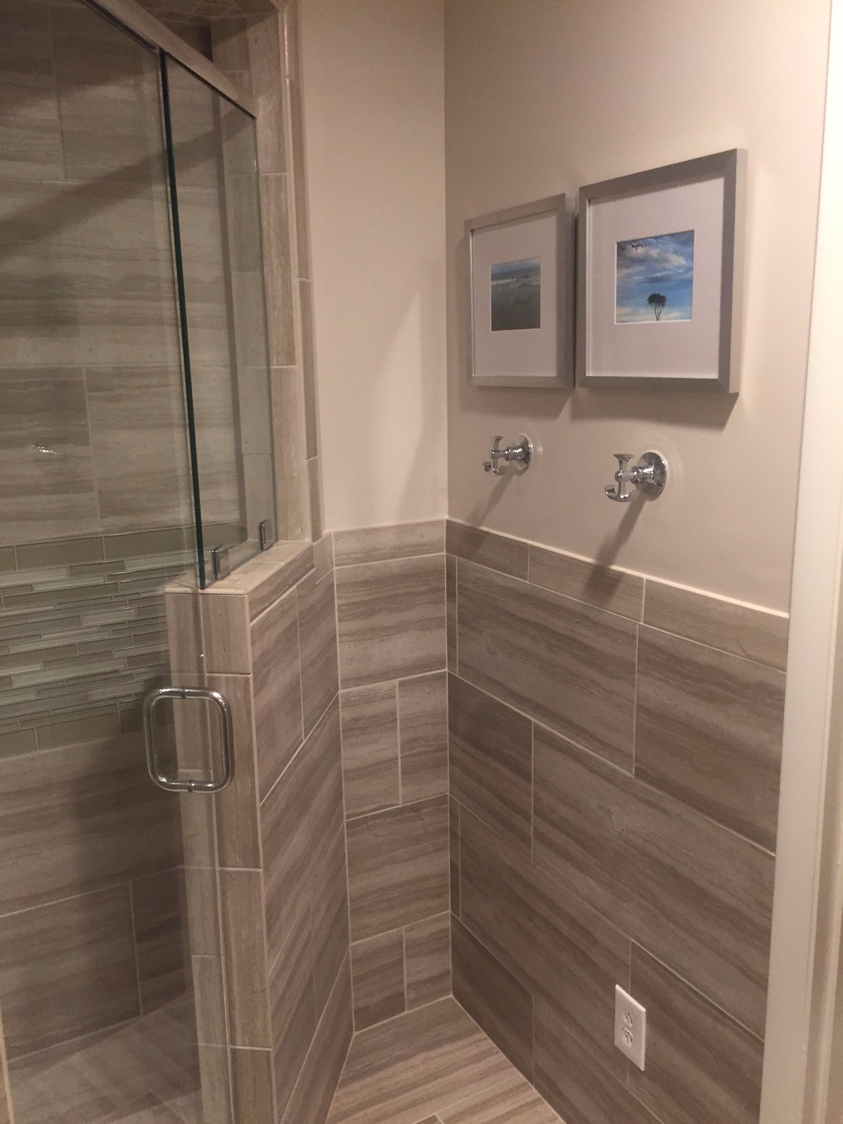 Commercial & Residential Carpet, Tile, Hardwood & Luxury Vinyl Projects