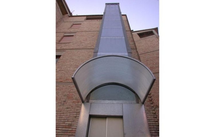 ascensore esterno