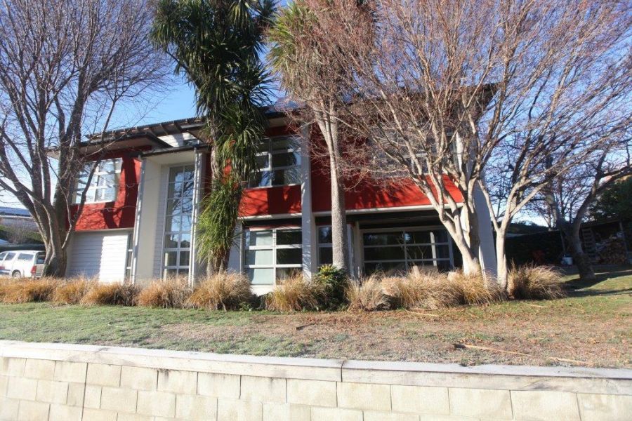 For a professional and dependable building company in Wanaka