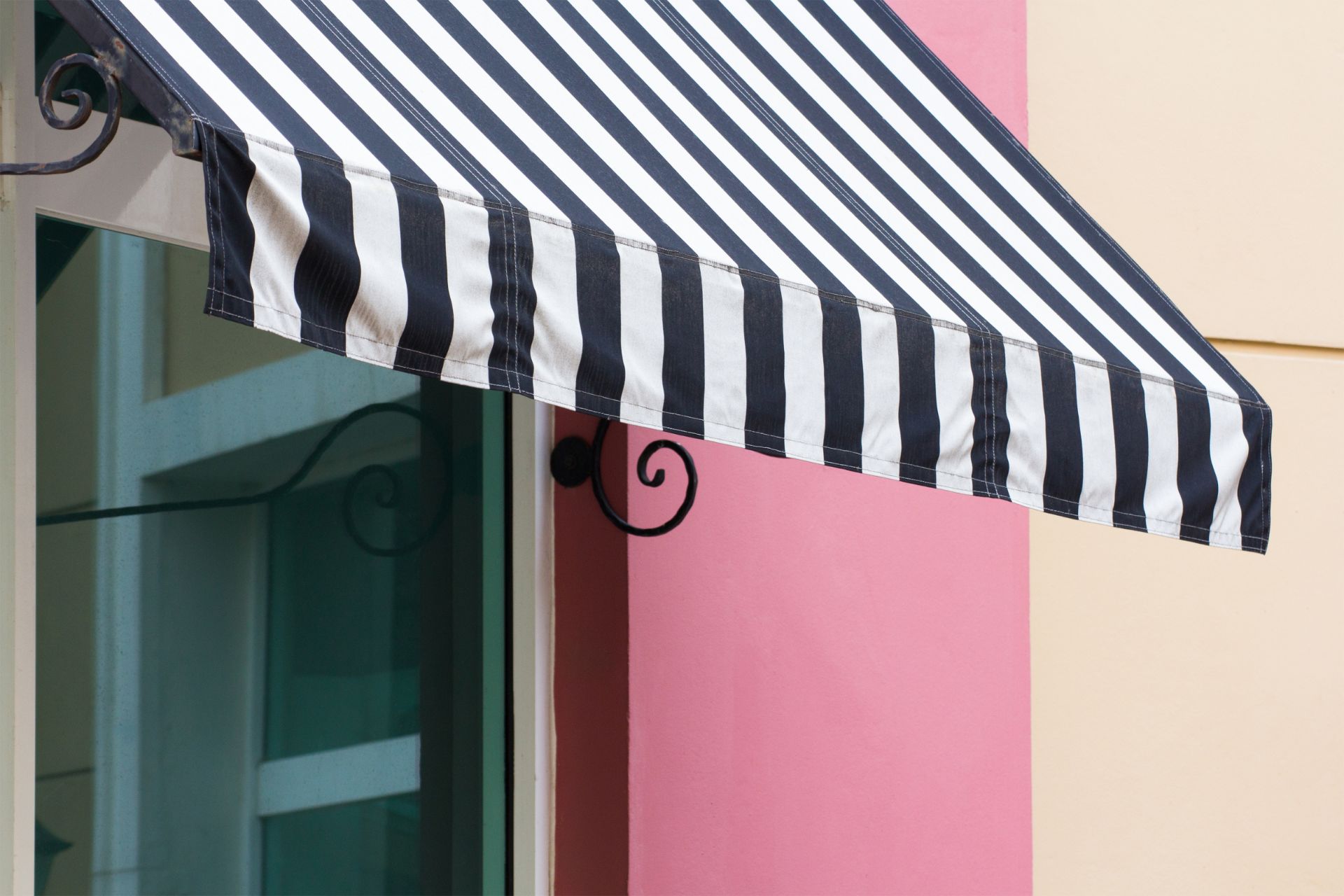 Awnings Lincoln, NE Awning Classics Inc