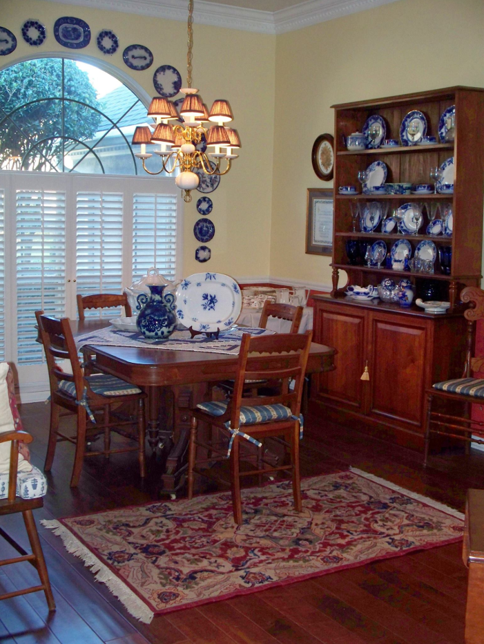 Antique Appraisers l Jacksonville, FL l Amber Lane Estate Sale Service