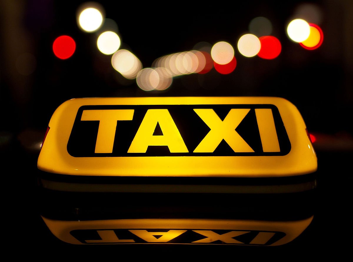 Dublin Airport Taxi Dublin Airport Taxi 8 Seater Taxi 8 Seater Taxi