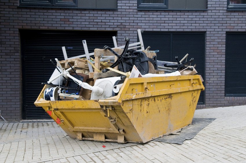 Skip hire Shaw Skips