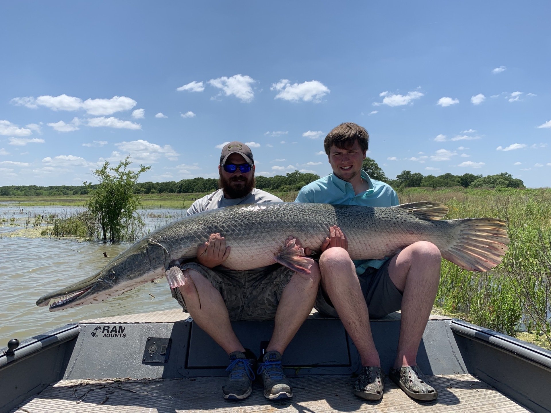Texas Alligator Gar Fishing Trips With Garzilla Guide Service