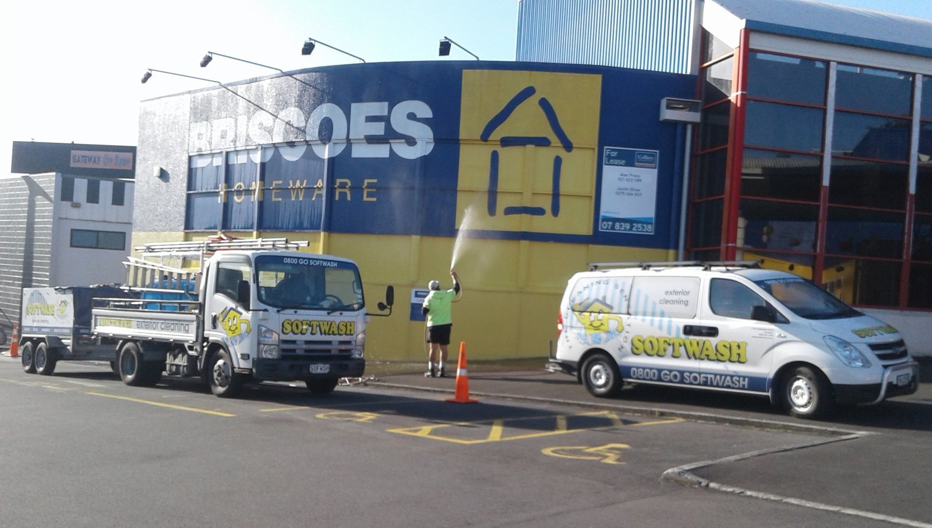 Softwash Cleaning Briscoes Building Hamilton