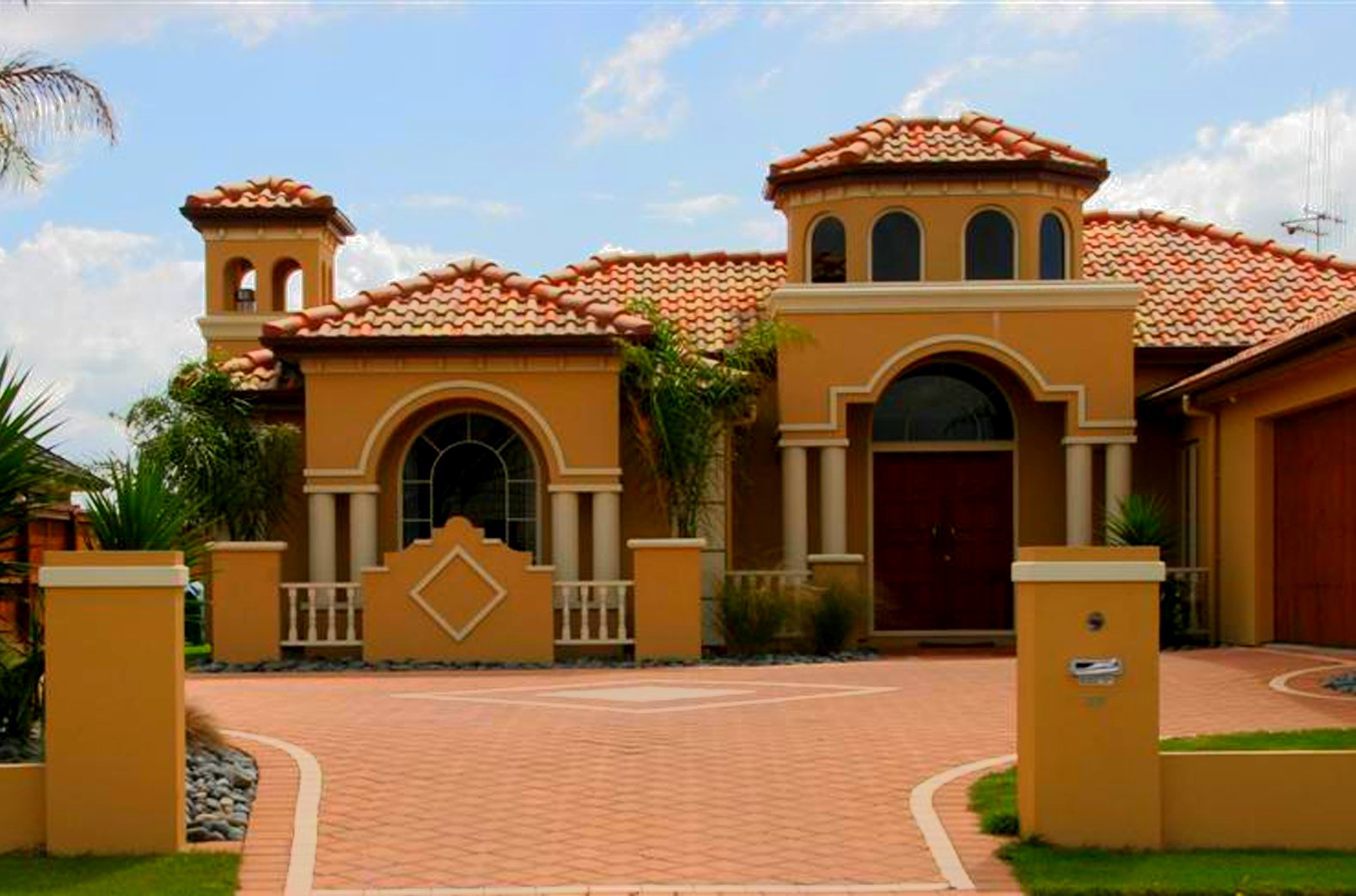 Softwash House Cleaning