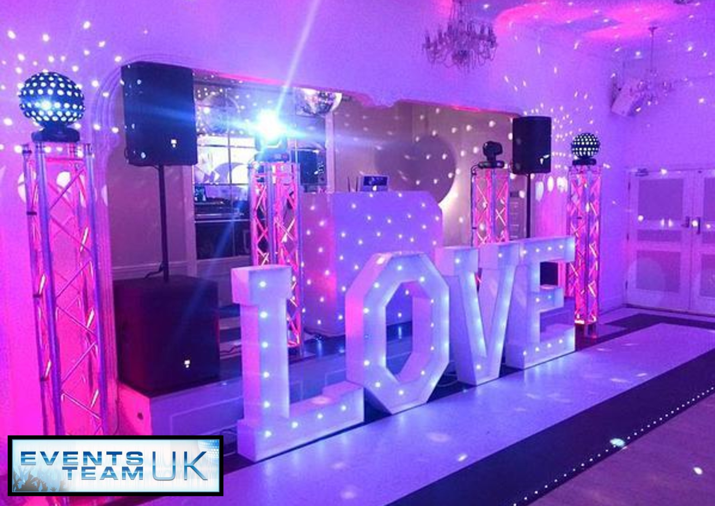 Mobile DJ hire in London