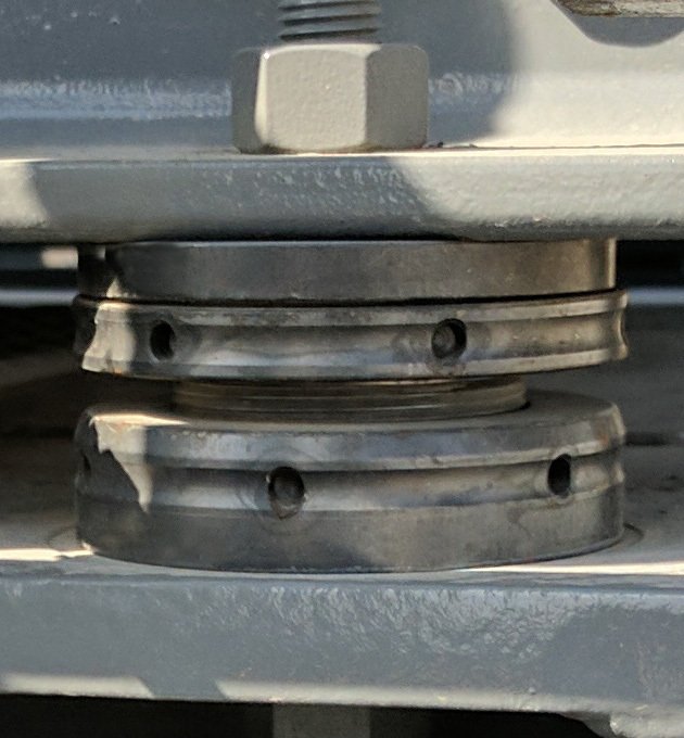 Machinery Mounting Solutions RotaChock Adjustable Machine Mount