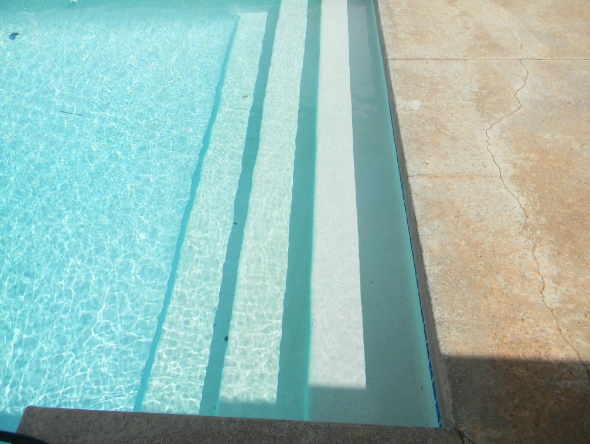 After pictures of professional pool cleaning and maintenance from Pool Service of the Pacific Windward in Kailua, HI