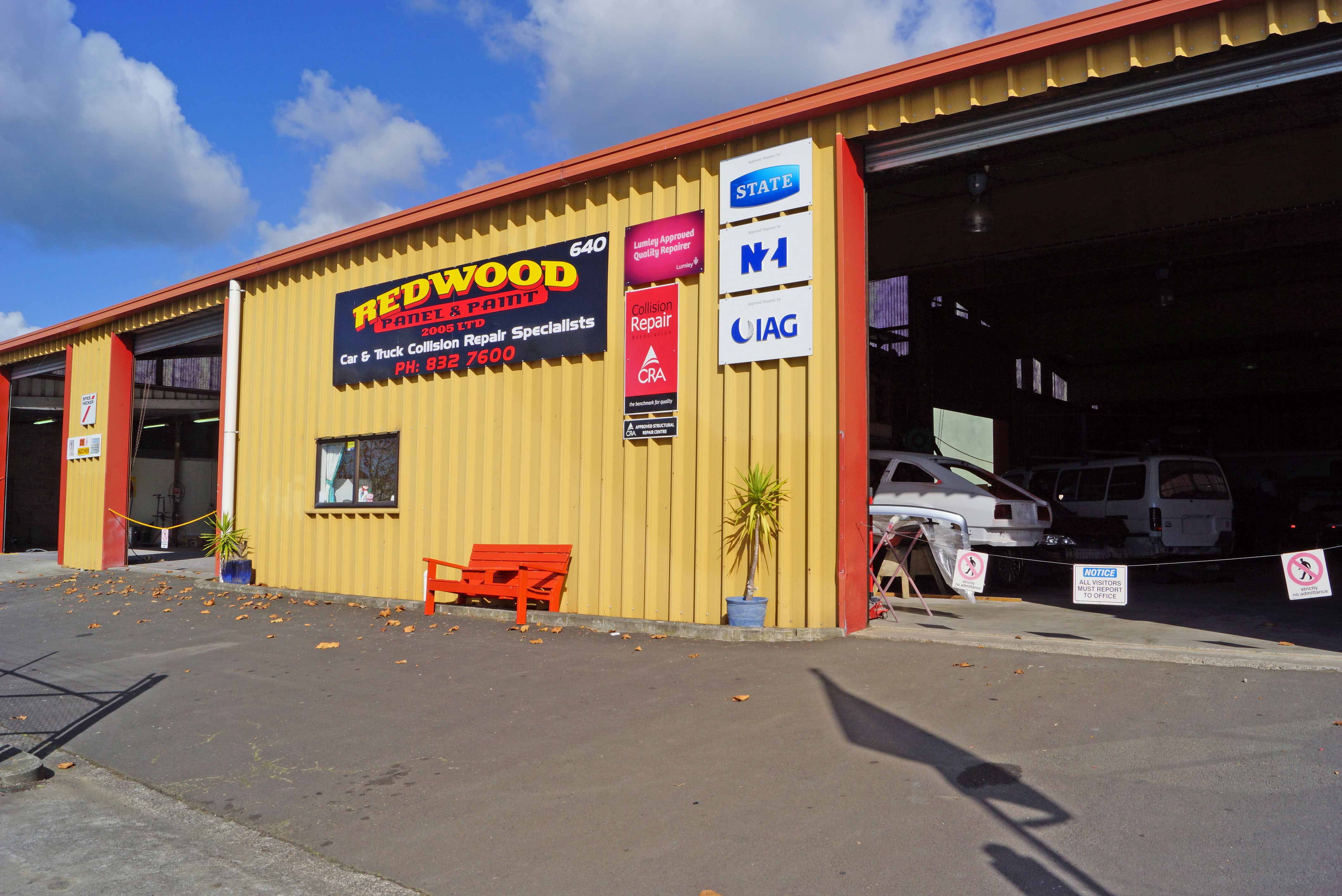Panel beaters Auckland Redwood Panel & Paint Ltd