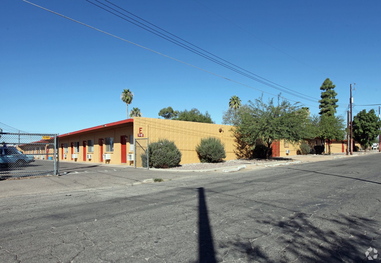 29 PALMS APARTMENTS Pro ResidentialPro Residential