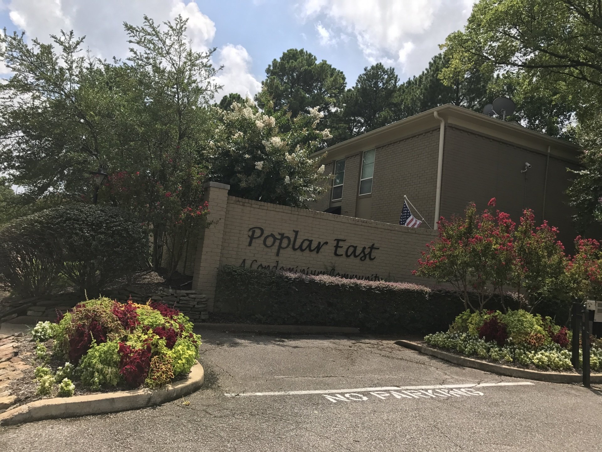 Condominiums HM Heckle Memphis, TN