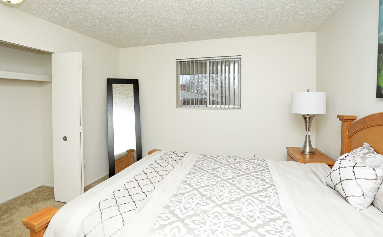 The Grange Oaks The Grange Oaks Apartments Holly, MI