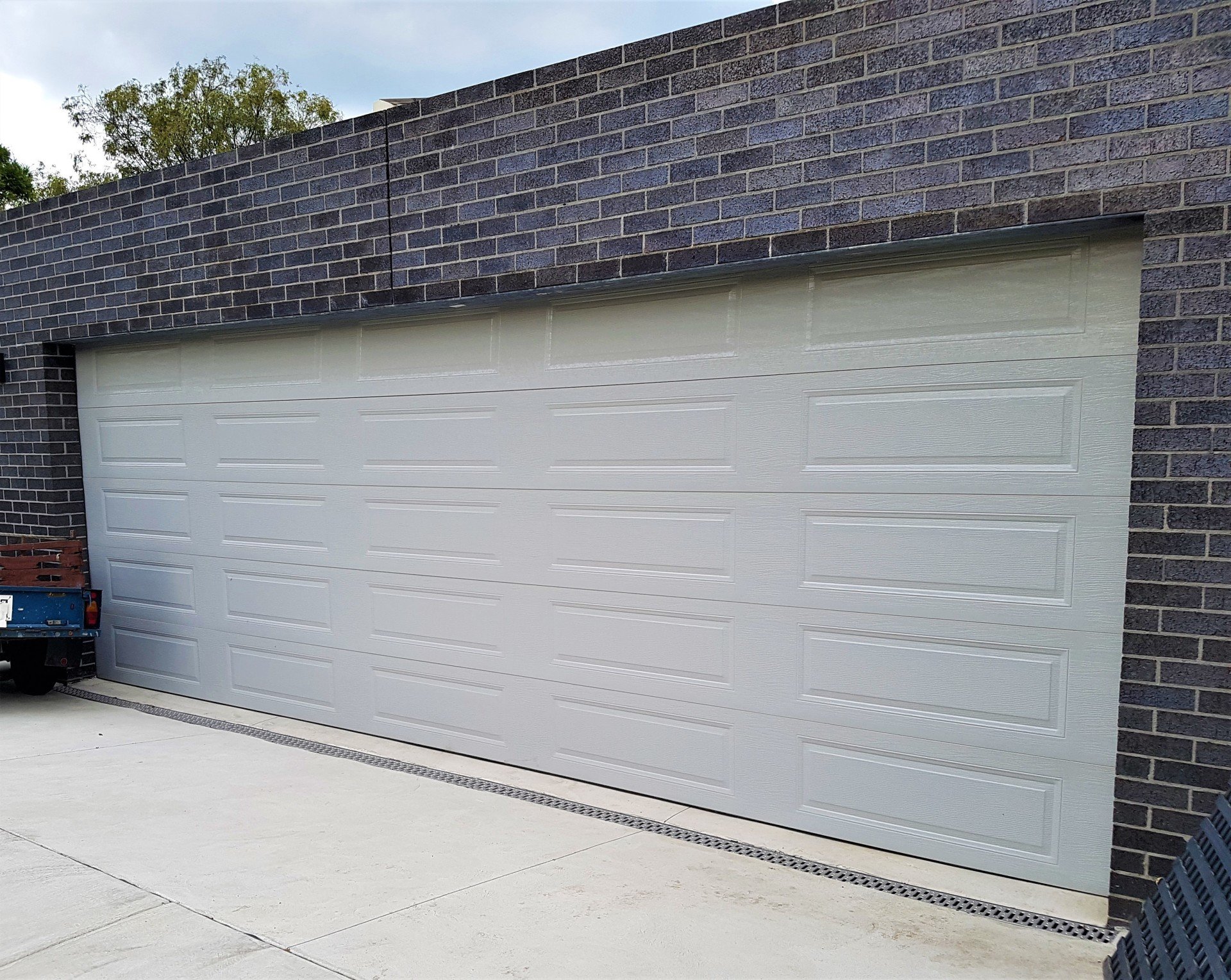 SECTIONAL GARAGE DOORS Factory Direct Garage Doors Victoria Au