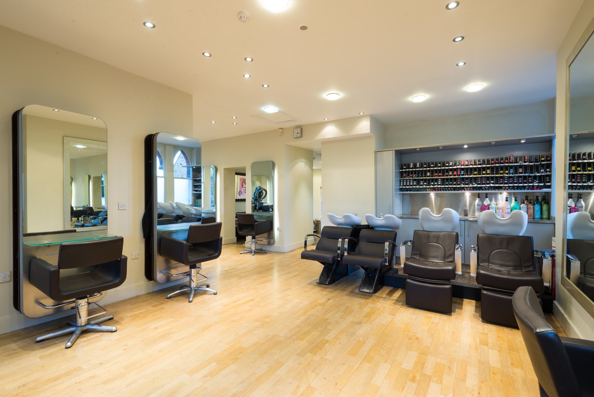 Haringtons Wendover Hair Dresser and Hair Salon in Wendover