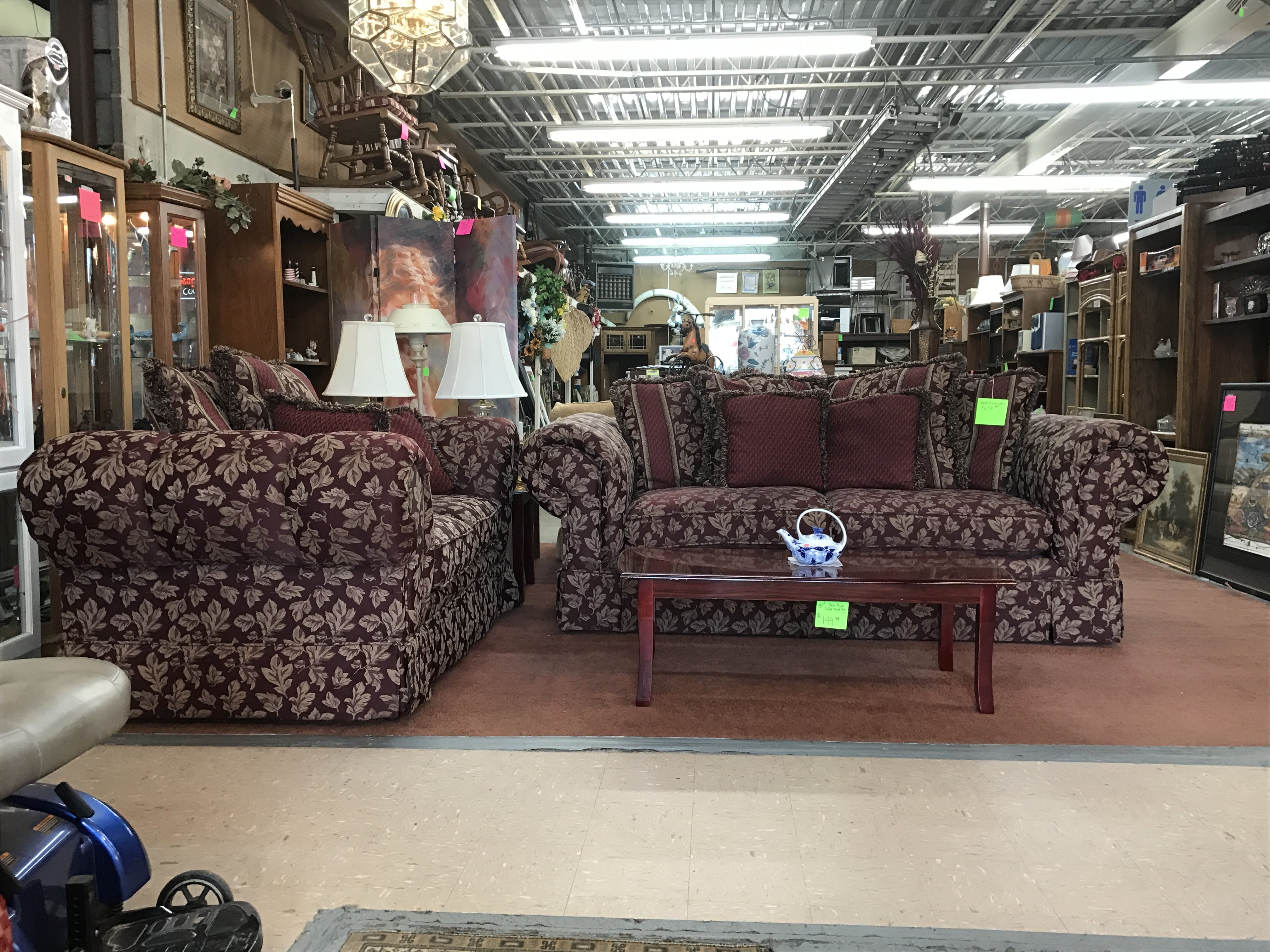New Nearly New Thrift Shop Used Furniture Appliances In 