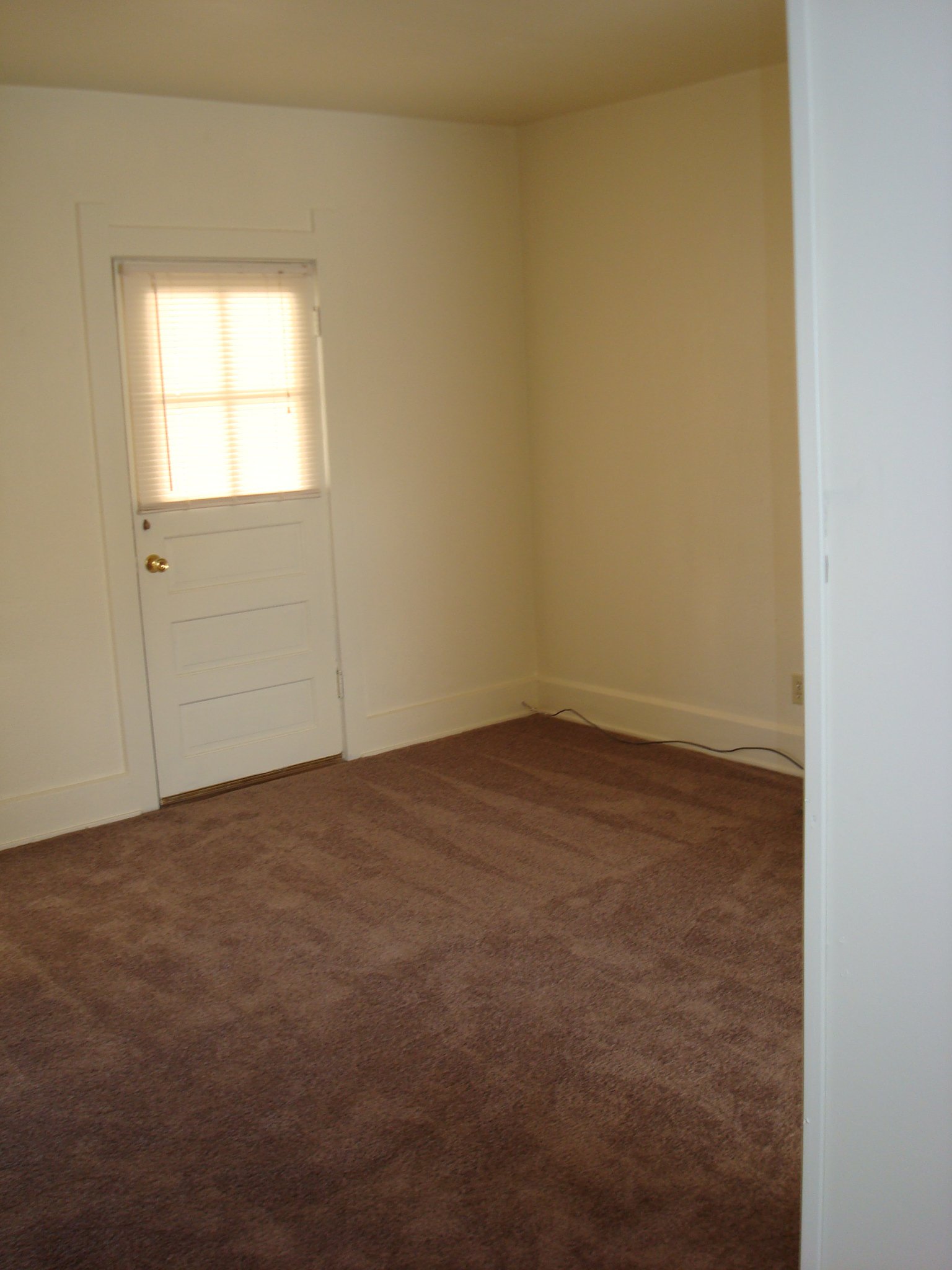 Photos of Java Supreme Apartments (132 E Court) in Bowling Green, OH