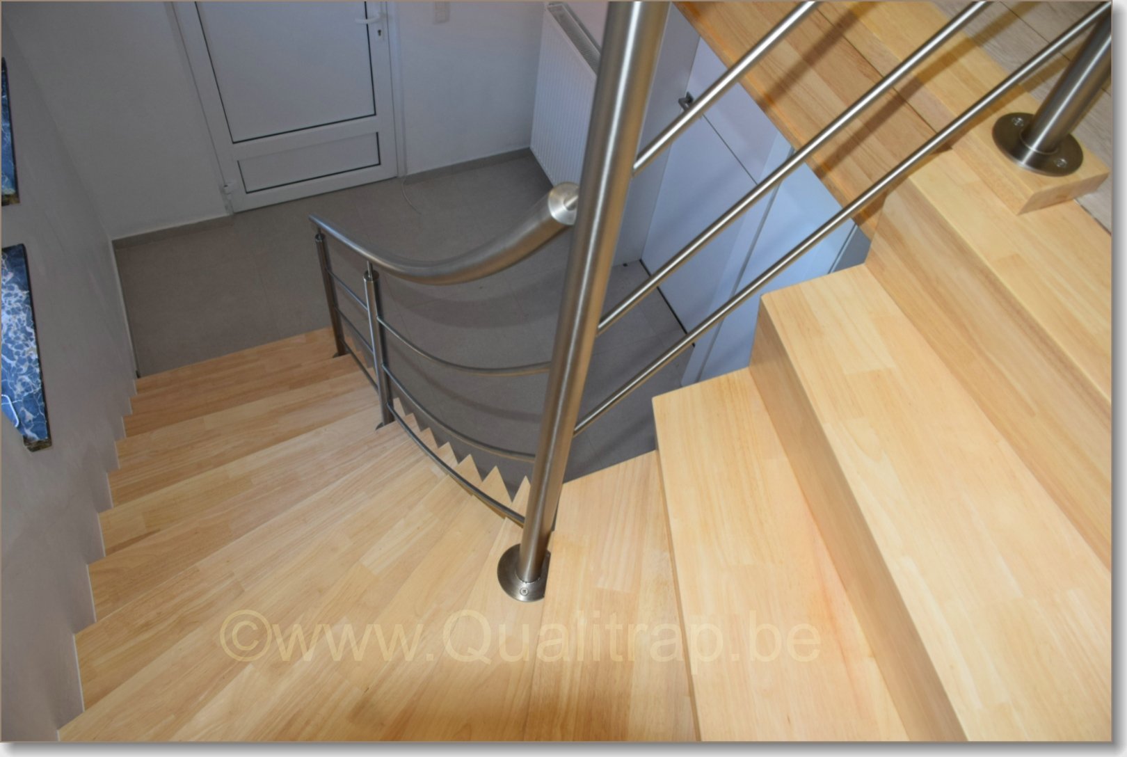 ztrap houten trap met ztreden Rubberwood of Eik