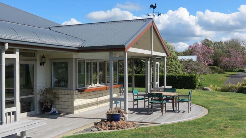 Exterior view of the house after renovation 