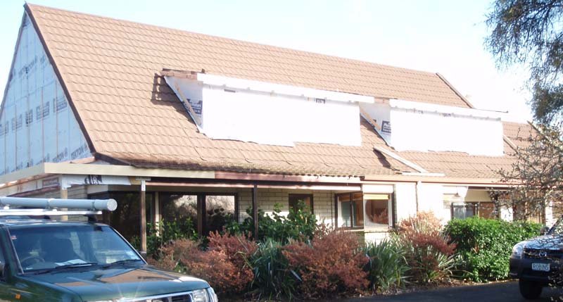 Exterior of the house before renovation