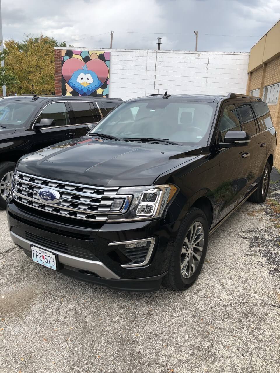 Pech Limo Kansas City Ford Expedition EL Rental Service