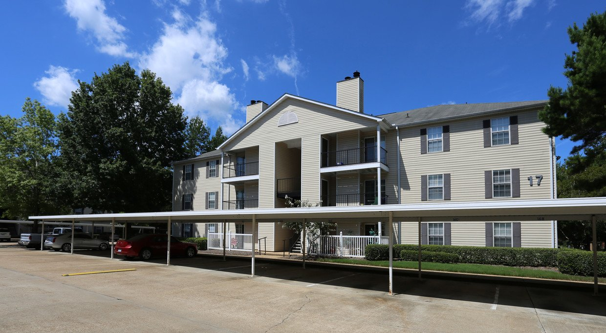 Interior and Exterior Photos of PROSPER Jackson Apartments in Jackson, MS