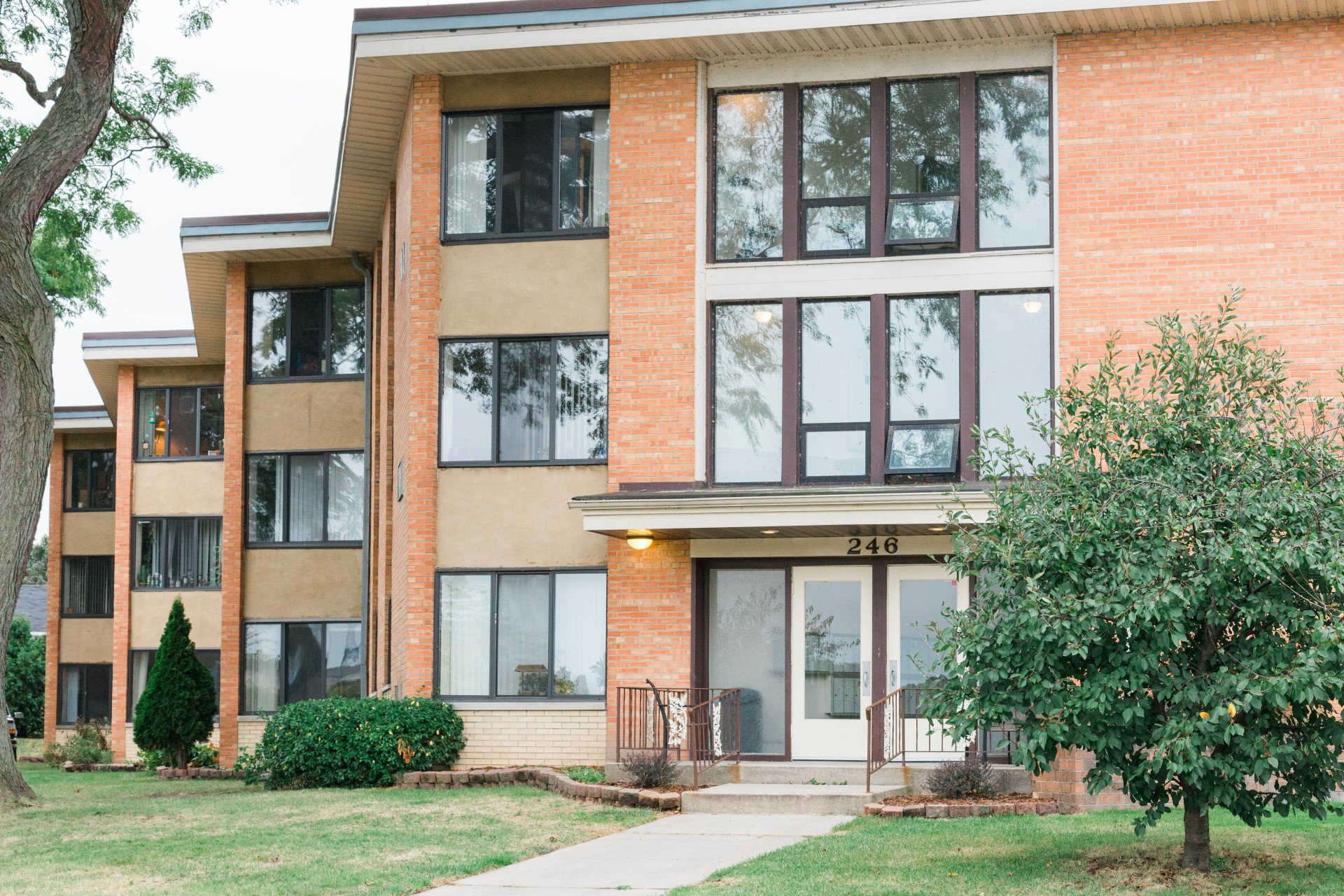 Sawall Properties and Management LLC Edgewater Apartments