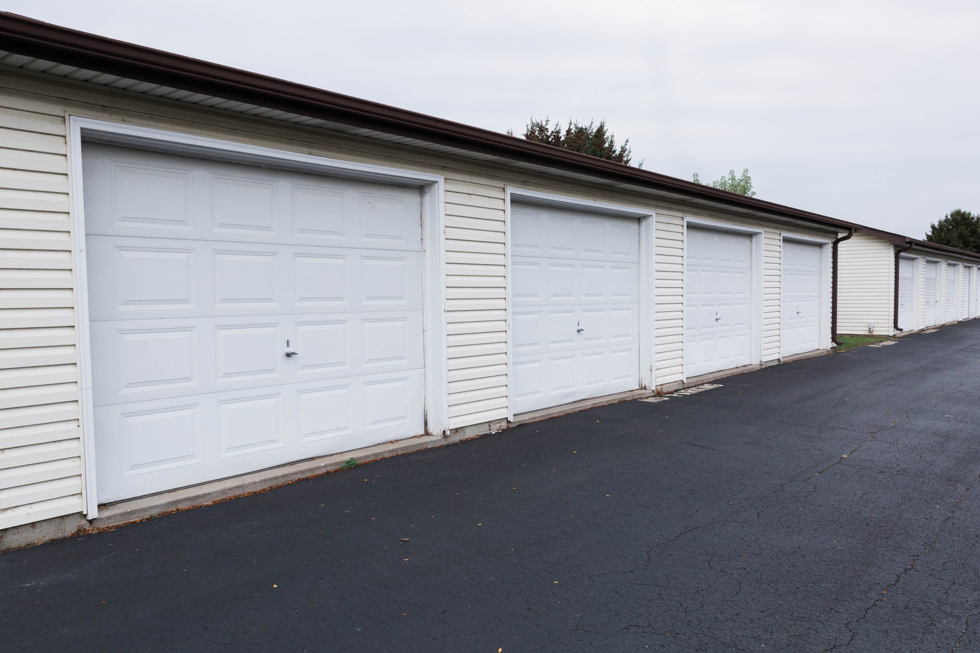 Sawall Properties and Management LLC Woodlane Apartments