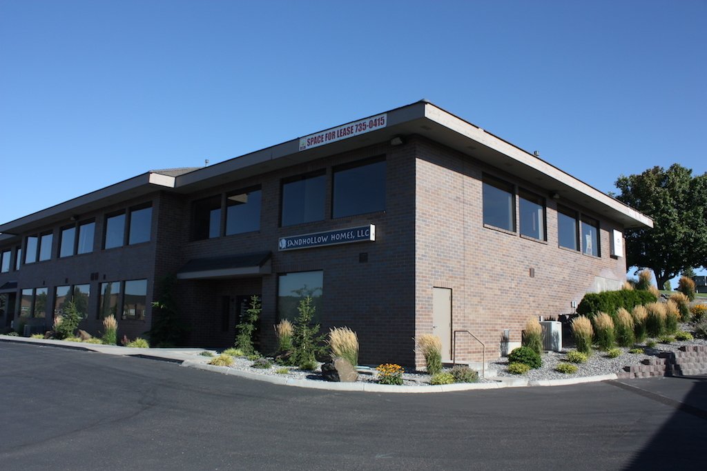 West Hood Place at Crown Property Management LLC