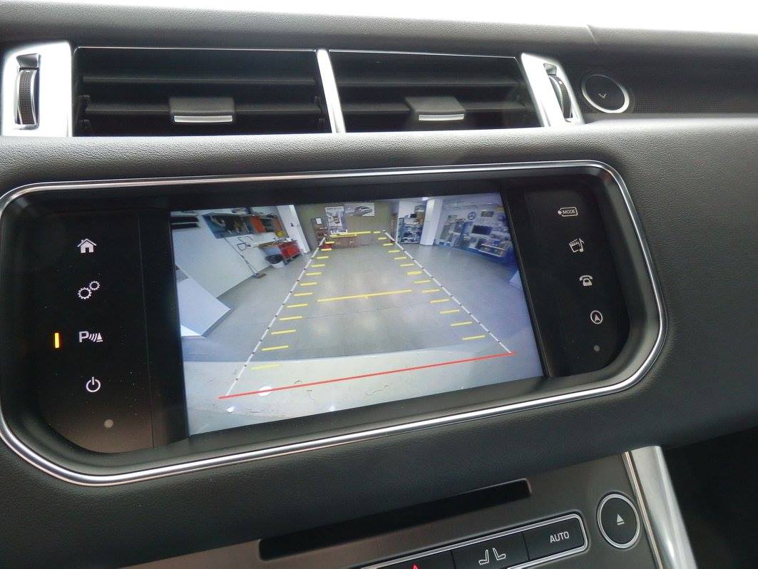 Range Rover Rear Camera Install Position Interface cámara trasera Land Rover Range Rover