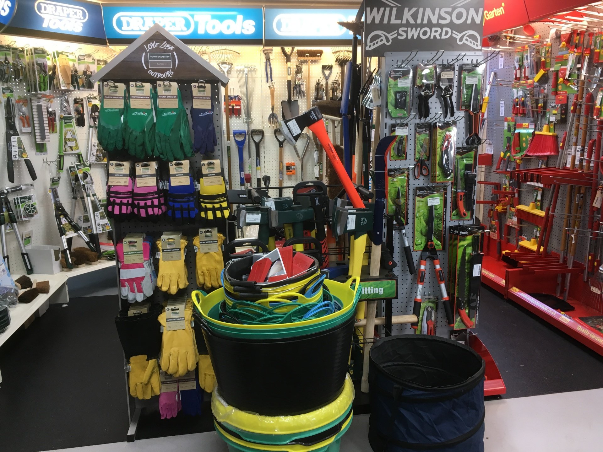 Garden machinery supplier Banks Garden Machinery