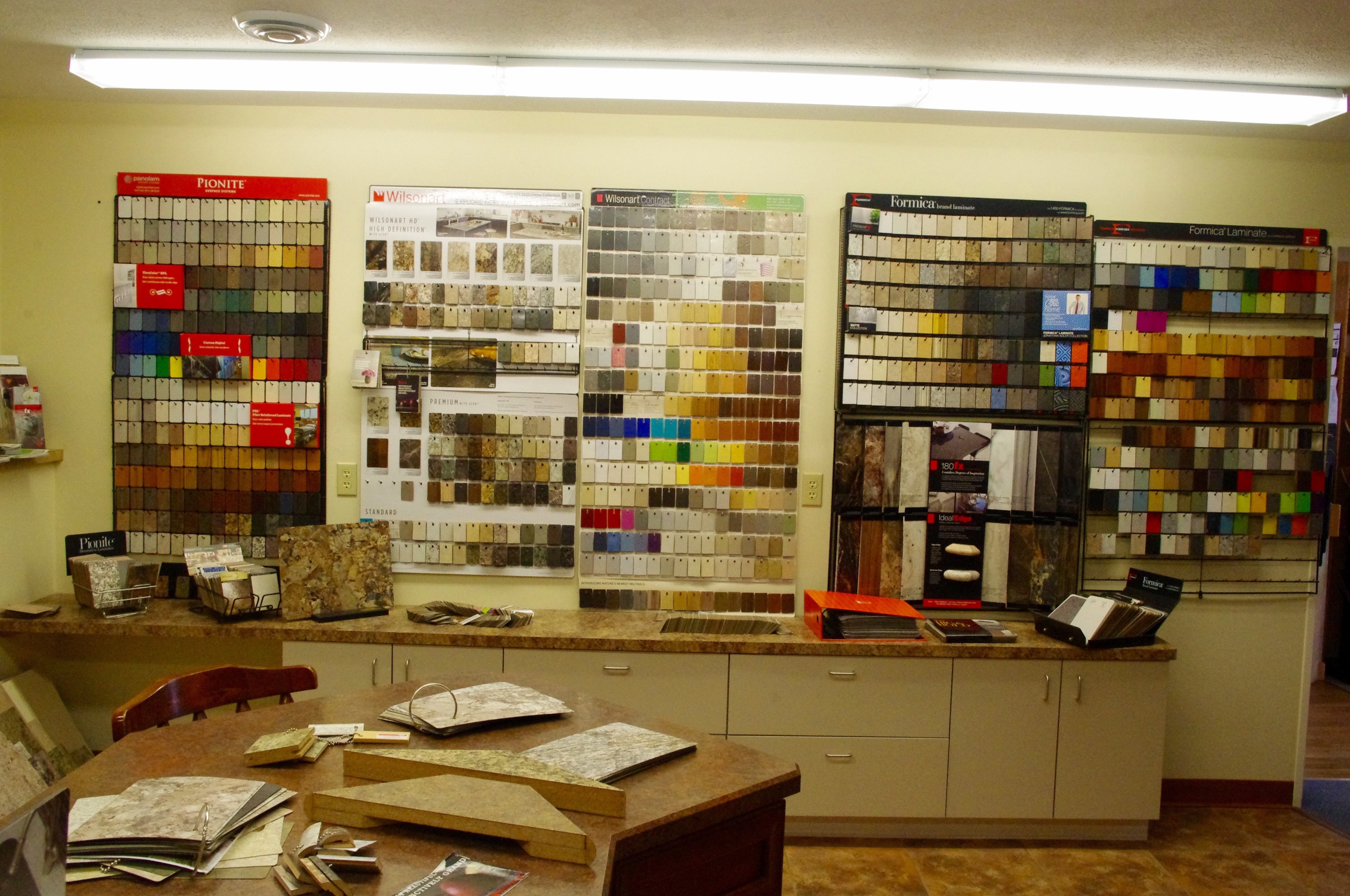 Gallery Robertson's Flooring & Countertops Laminate & Wood Flooring