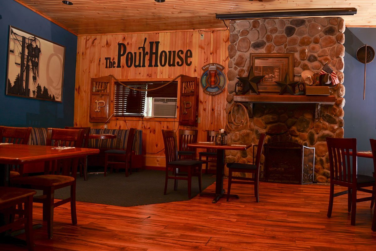 The PourHouse Neighborhood Bar & Grille