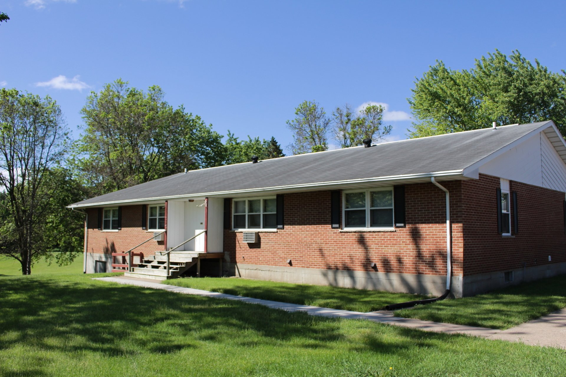 Colfax Manor Apartments