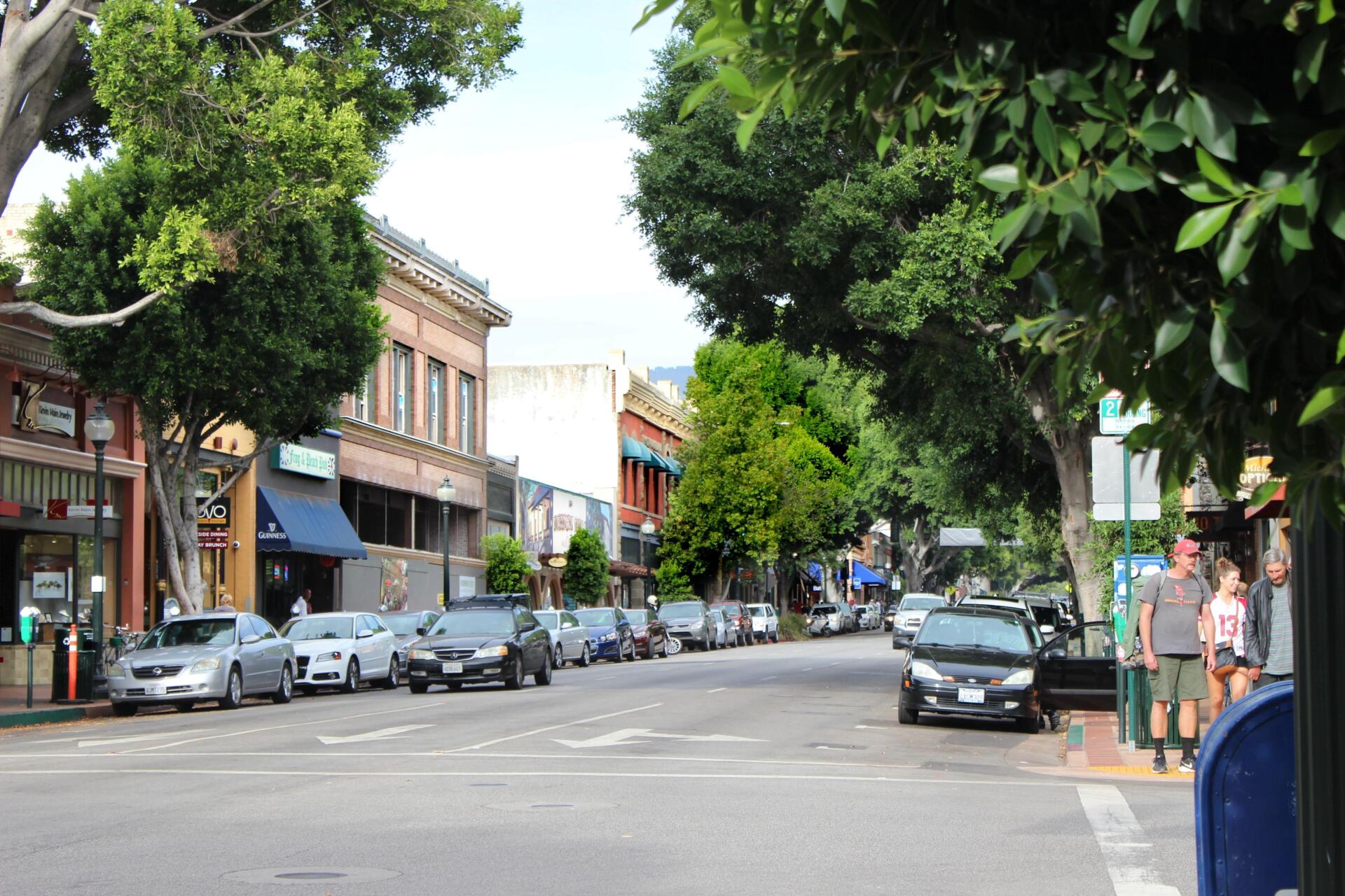 Photos View Online Photos of our Peach Street, Downtown SLO Apartments
