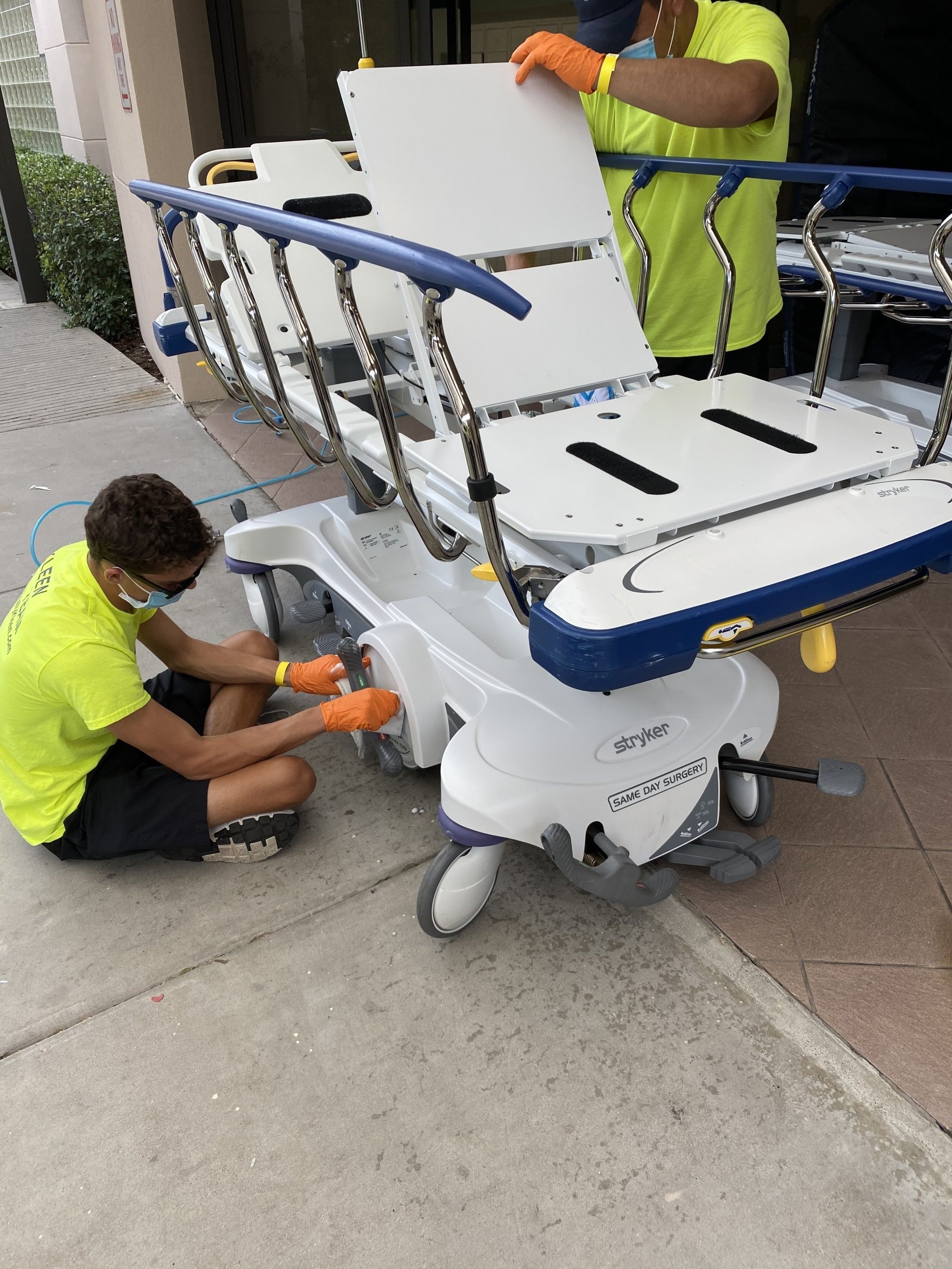 REALLY KLEEN PRESSURE WASHING & MEDIKLEEN SERVICES GALLERY