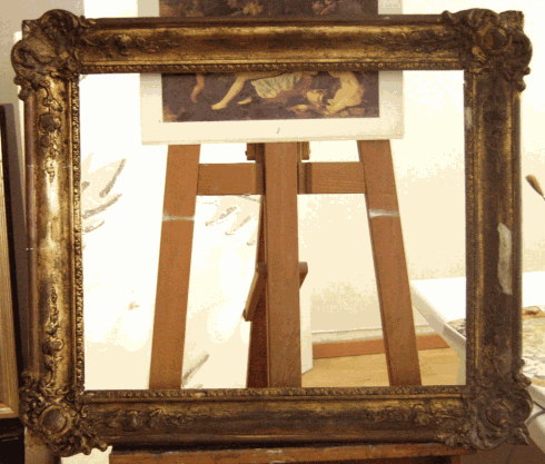 cornice in foglia d'oro